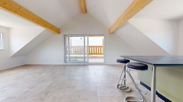 Attique avec loggia à Domdidier ! 2