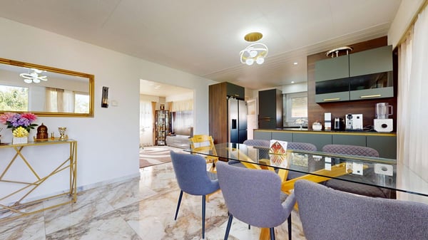 Maison individuelle avec deux appartements et espaces extérieurs ! 13