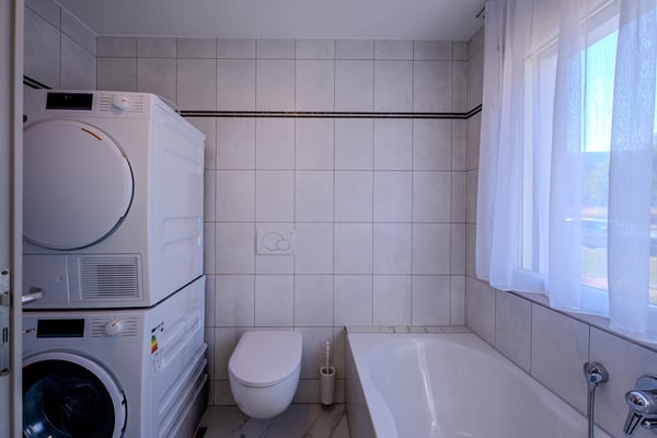 Grosszügige Erdgeschosswohnung - frisch renoviert 10