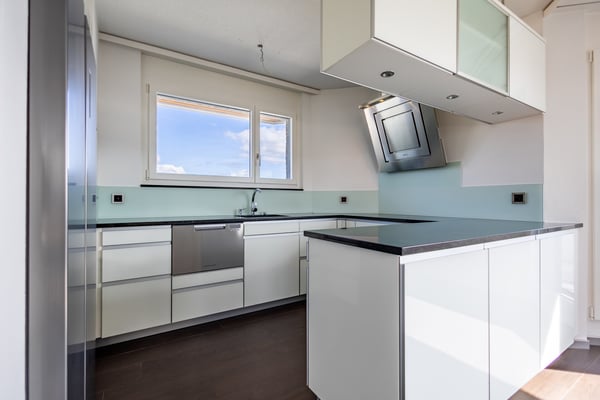 Exklusive Attikawohnung umschlossen mit grosser Terrasse 4