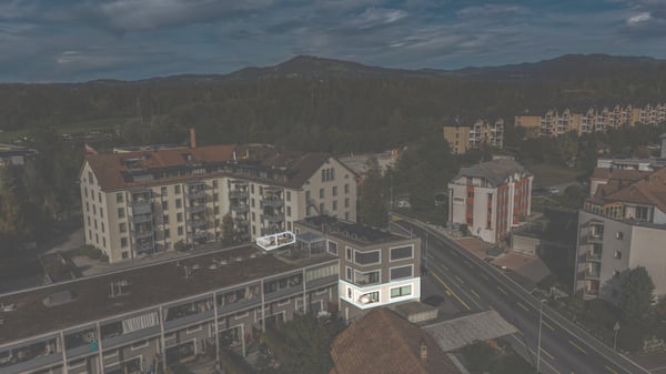 Moderne 4.5-Zimmer-Wohnung mit grosser Dachterrasse und Loggia an zent 12