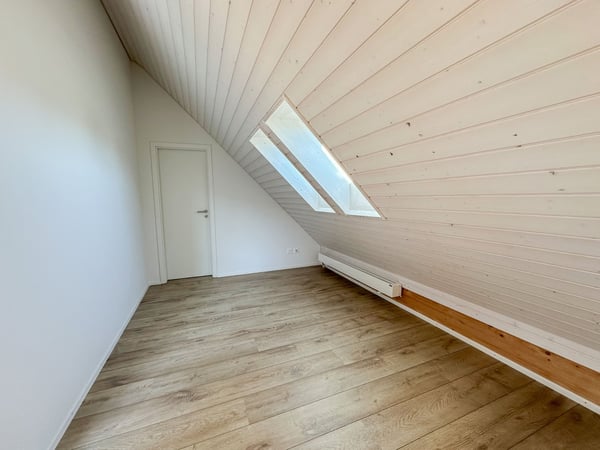 Moderne 1.5-Zimmer-Duplex-Wohnung in ruhiger Lage von Hendschiken 10