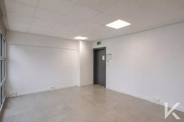 Bureau idéalement situé à Monthey 6