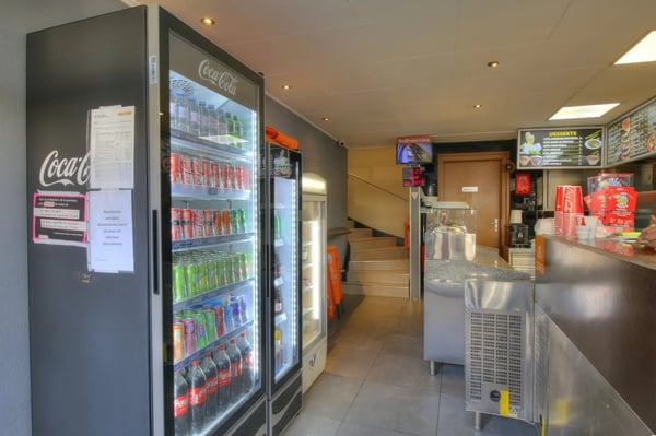 Fonds de commerce  Kebab, Pizza, Tacos au centre-ville de Monthey 8
