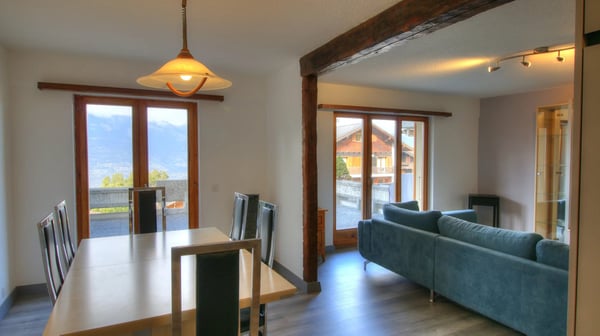 Chalet contigu de 5.5 pièces aux Agettes 8