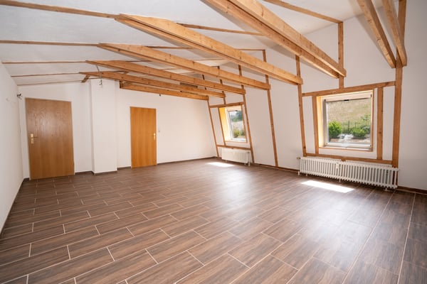 Zuhause mit Weitblick – großzügiges Wohnen - ca. 295 qm Wohnfläche in traumhafter Ortsrandlage 2