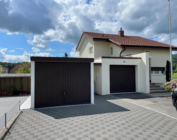 Bauland mit Baubewilligung für Neubau eines MFH an unverbauter Lage 13