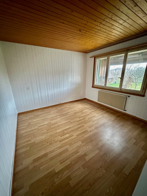 Charmante und gemütliche Altbauwohnung an ruhiger und sonniger Lage befristet bis Frühling 2027 10