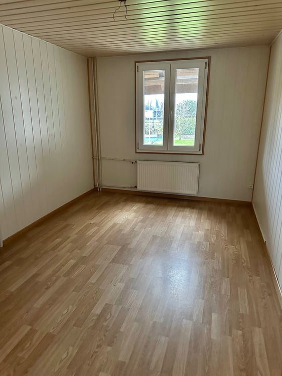 Charmante und gemütliche Altbauwohnung an ruhiger und sonniger Lage befristet bis Frühling 2027 12