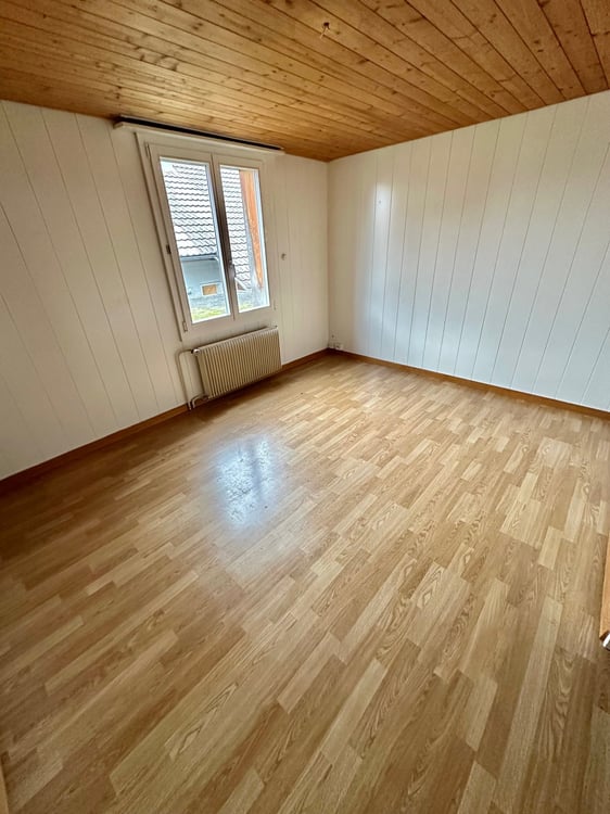 Charmante und gemütliche Altbauwohnung an ruhiger und sonniger Lage befristet bis Frühling 2027 11