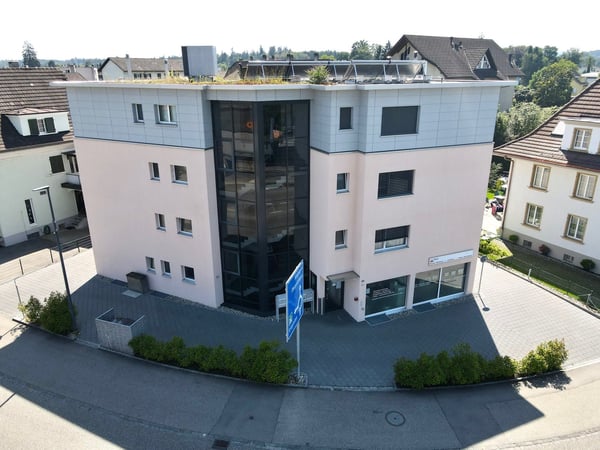 Zentrale Praxis- oder Büroräumlichkeiten im Herzen von Gerlafingen 1