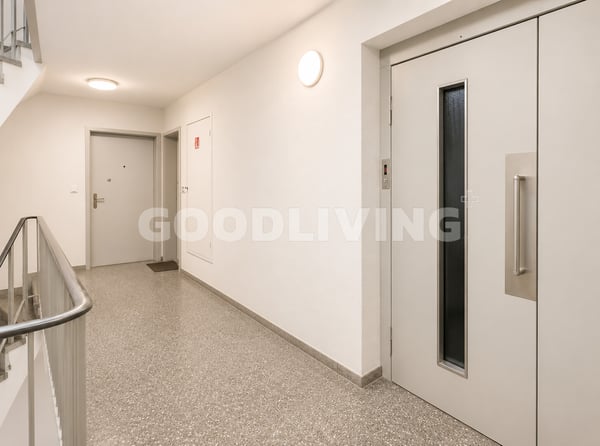 Sonnige 3.5-Zimmer-Wohnung mit Lift und attraktivem Baurechtszins 10