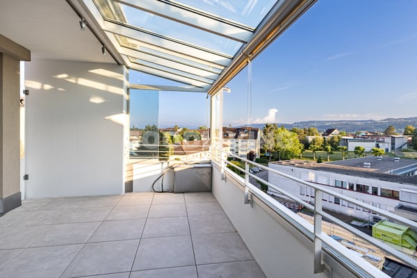 Wohnkomfort mit grosser Terrasse 1