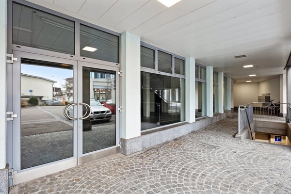 Attraktive Gewerbefläche mit vielseitigen Nutzungsmöglichkeiten 3