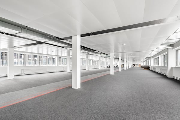 Einziehen & durchstarten – hochwertige Bürofläche im West-Log 4