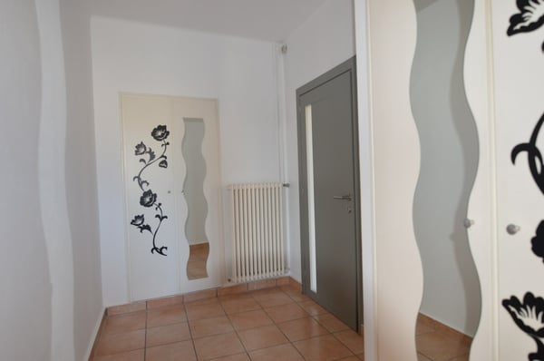 STABILE A REDDITO NEL NUCLEO CON GIARDINO 8