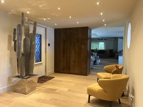 LUSSUOSA VILLA IN POSIZIONE PRIVILEGIATA 11