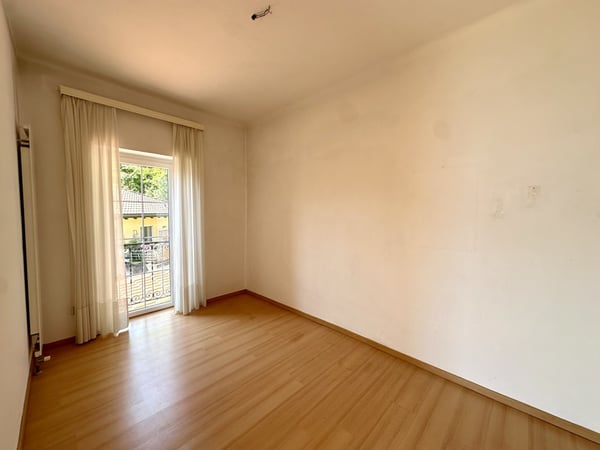 CASA UNIFAMILIARE 4.5 LOCALI CON VISTA MOZZAFIATO SUL LAGO 11