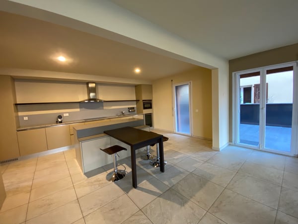 CASA UNIFAMILIARE NEL VERDE 7