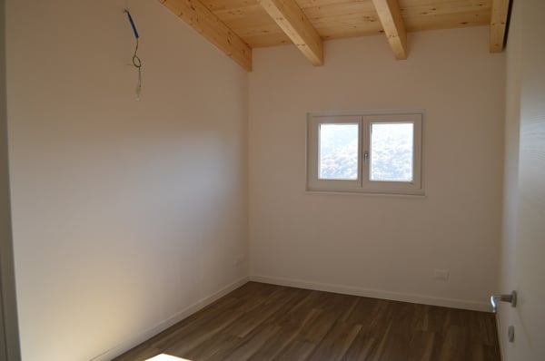 VILLA UNIFAMILIARE DI 5.5 LOCALI CON GIARDINO 11