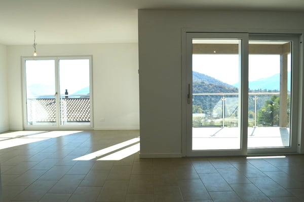 VILLA UNIFAMILIARE DI 5.5 LOCALI CON GIARDINO 6