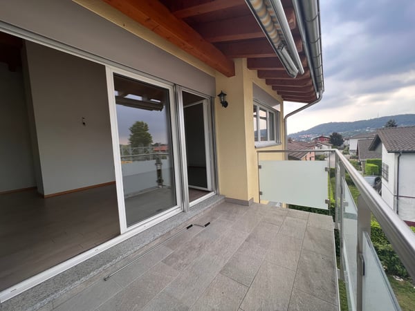 APPARTAMENTO 3.5 LOCALI MANSARDATO 1