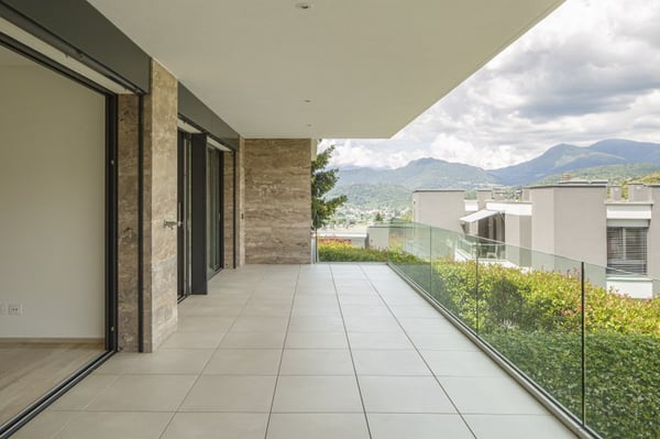 APPARTAMENTO 1.5 LOCALI CON GRANDE TERRAZZA E VISTA APERTA SULLE MONTAGNE 7
