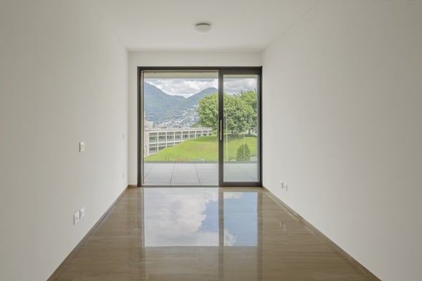 APPARTAMENTO 1.5 LOCALI CON GRANDE TERRAZZA E VISTA APERTA SULLE MONTAGNE 8