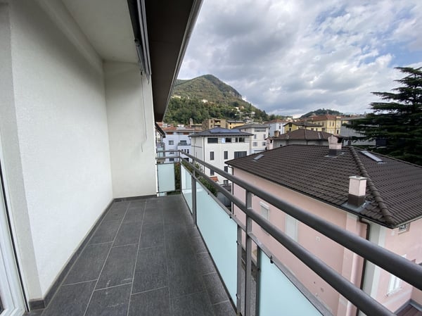APPARTAMENTO 1.5 LOCALI AL 4 E ULTIMO PIANO CON VISTA SUI MONTI 9