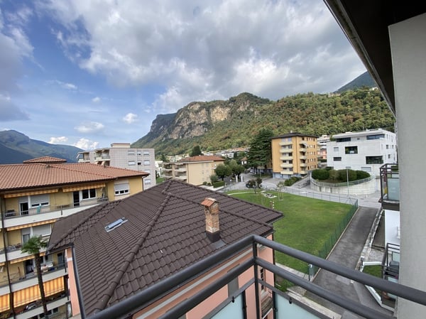 APPARTAMENTO 1.5 LOCALI AL 4 E ULTIMO PIANO CON VISTA SUI MONTI 2