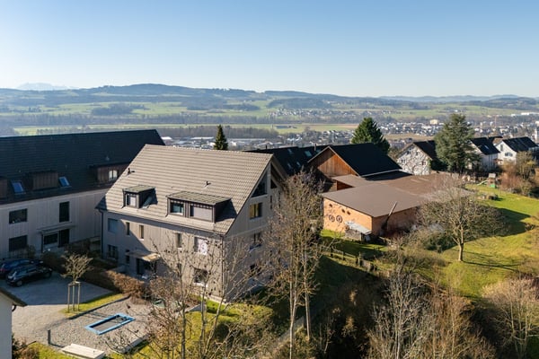 Nachhaltige Kapitalanlage mit 3 Einheiten in modernem Sechsparteienhau 3