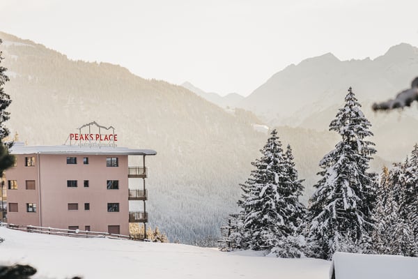 Laax 3.5-Zimmer-Ferienwohnung mit jährlich 3% Nettorendite garantier 1