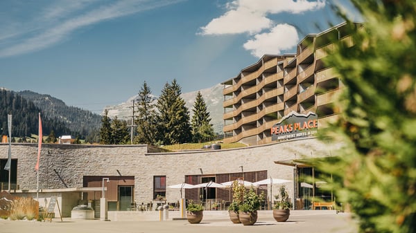 Laax 2.5-Zimmer-Ferienwohnung mit jährlich 3% Nettorendite garantier 1