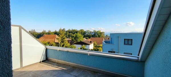 Wunderschöne Fernsicht Berner Alpen Dachwohnung mit Flair