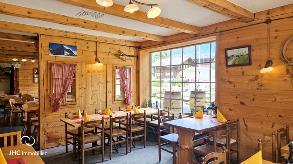 Restaurant à fort potentiel avec les murs à Morgins 8