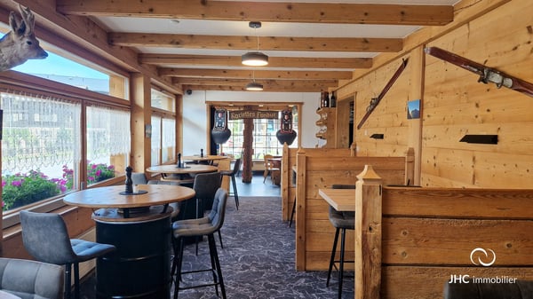 Restaurant à fort potentiel avec les murs à Morgins 11