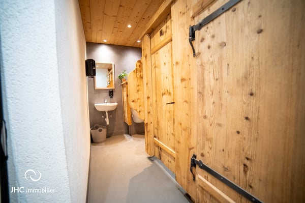 Restaurant à fort potentiel avec les murs à Morgins 12