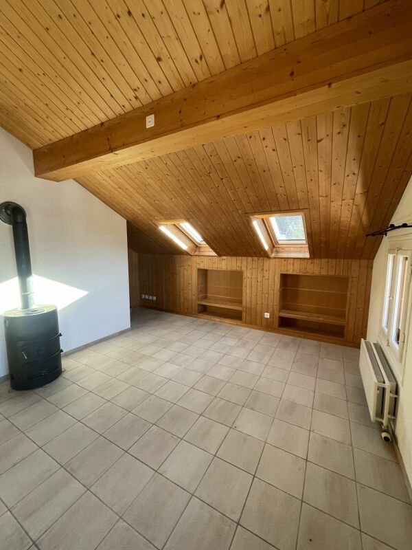 3.5-room attic apartment