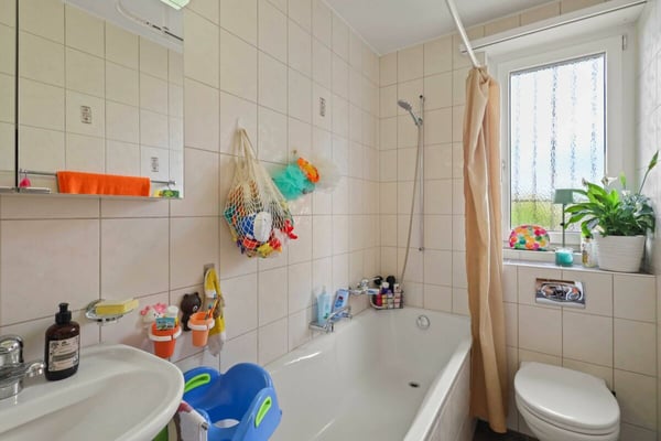 Zweifamilienhaus: Viel Platz, viel Potential 8