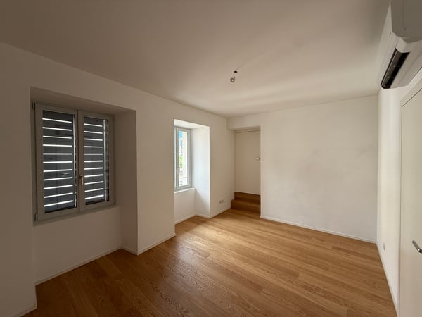 Affittasi appartamento 4.5 più livelli con mansarda in centro Locarno 2