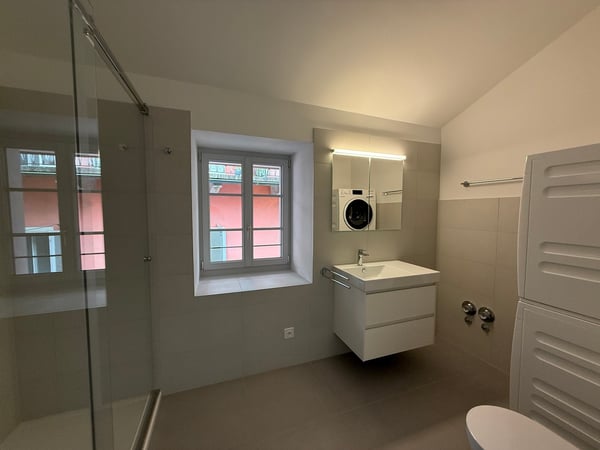 Affittasi appartamento 4.5 più livelli con mansarda in centro Locarno 3
