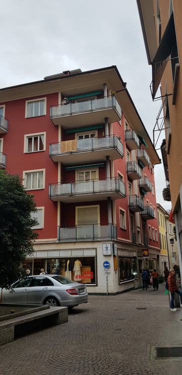 Affittasi in città vecchia 2 locali silenzioso parz. ammobiliato 1