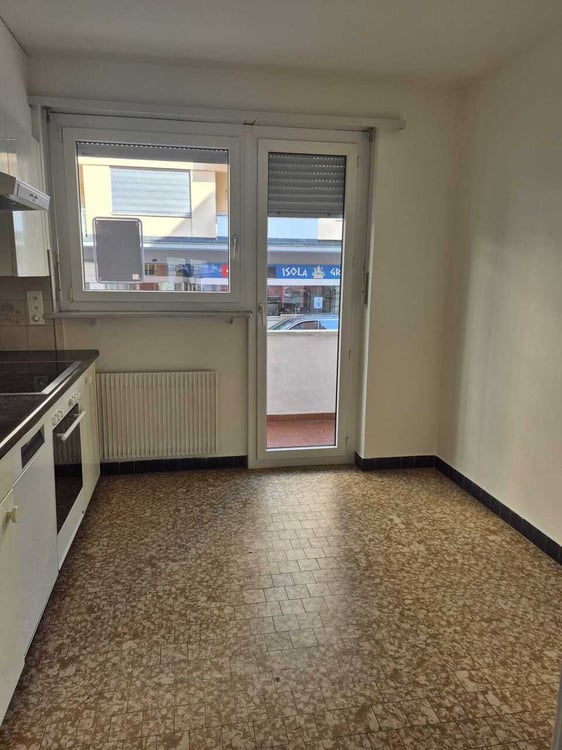 Affittasi appartamento 3.5 locali 9