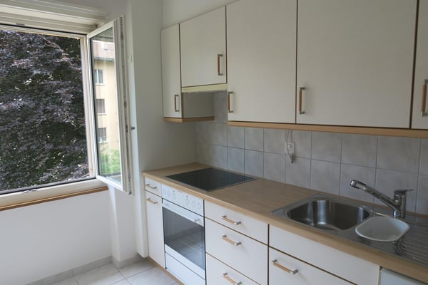 gepflegte 2.0-Zimmerwohnung mit Balkon in ruhigem Quartier zu vermieten! 2