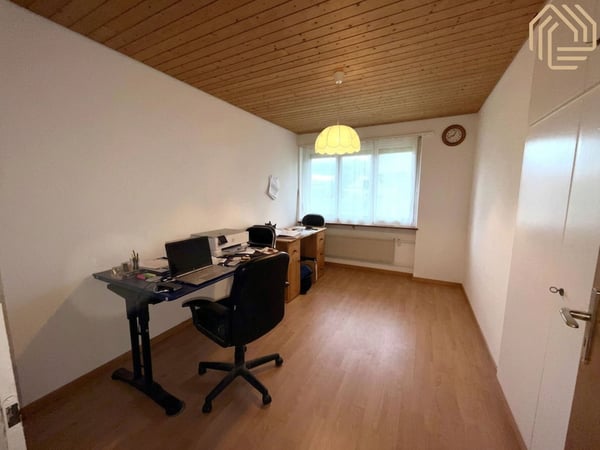 Exklusive 5.5 Zimmerwohnung – inkl. Garage & Wintergarten 8