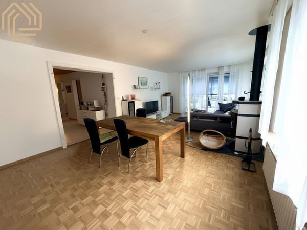 Exklusive 5.5 Zimmerwohnung – inkl. Garage & Wintergarten 3