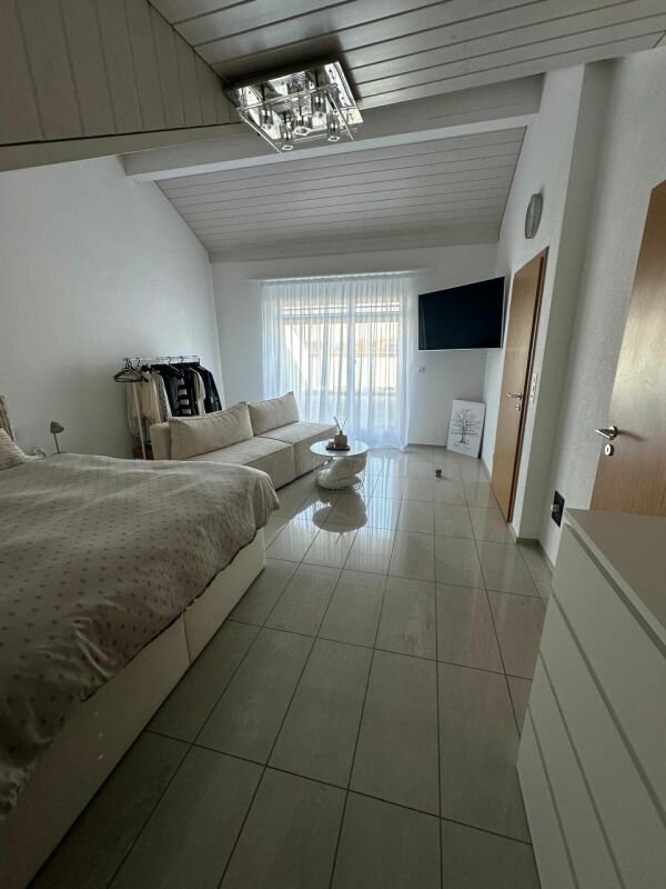 Casa a schiera di 5,5 locali ai margini del bosco