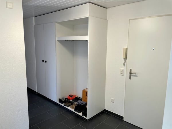 SONNIGE 4.5-ZIMMER-DACHWOHNUNG MIT BLICK INS GRÜNE UND HOCHWERTIGER AUSSTATTUNG 4