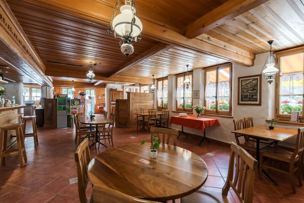 Charming restaurant with accommodation ? An iconic address in the heart of Pays-d'Enhaut 3