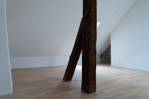 Charmante, kernsanierte 4.5-Zimmer-Dachmaisonettewohnung 13